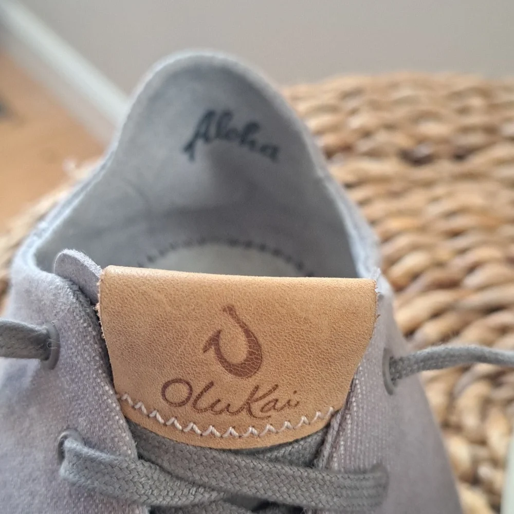 Olukai Women's Kiihele Li‎ Canvas Sneaker Fog Gray Drop in Heel Size 7 / EUR 37